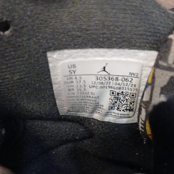 Nike Air Jordan VIII Retro 8 Playoffs 2013 Black And Red  Size 5Y - Picture 9 of 9